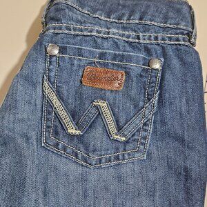 Wrangler Bootcut Dark Blue Sz 3/4 (31inch) XTall Jeans With Leather Logo Patch